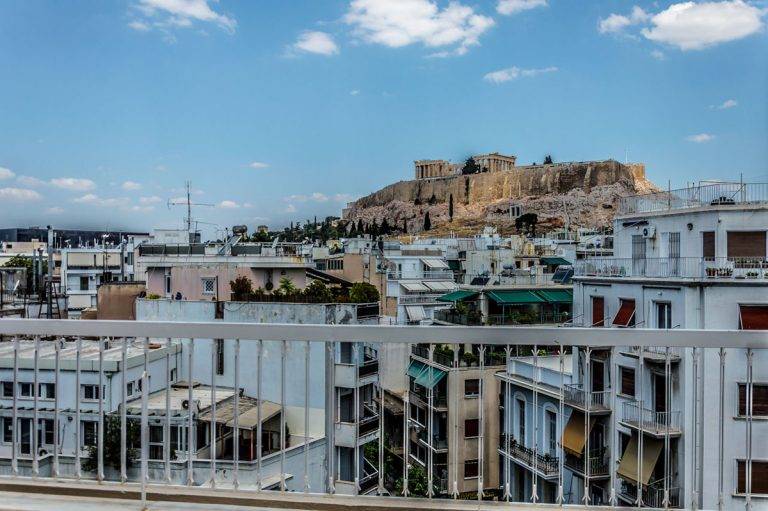 Cinematic video tours for real estate and Airbnb rentals in Greece,Κινηματογραφικά video tours για ακίνητα και Airbnb στην Ελλάδα real estate video, Airbnb video tours, cinematic walkthrough, property videos, βούλα , αττική ,Cinematic Luxe Studio ,boula,attica Επαγγελματική φωτογράφιση και βίντεο για ακίνητα