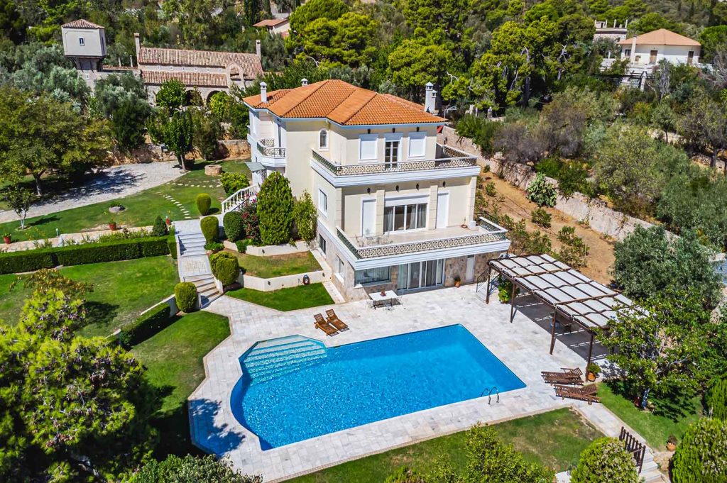 Cinematic video tours for real estate and Airbnb rentals in Greece,Κινηματογραφικά video tours για ακίνητα και Airbnb στην Ελλάδα, real estate video, Airbnb video tours, cinematic walkthrough, property videos ,cinematic lux studio, drone photography