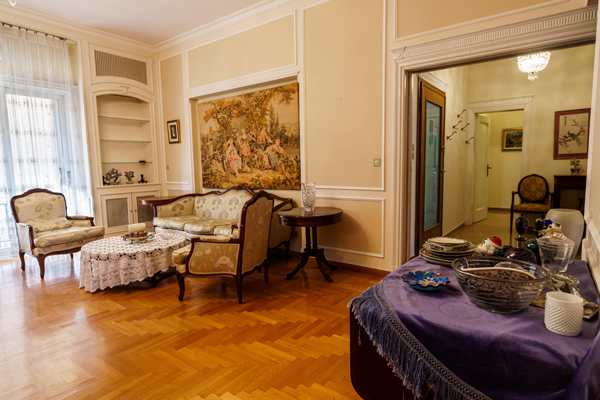 Επαγγελματική Φωτογράφιση, ενιαίου χώρου σαλονιού διαμερίσματος στην περιοχή της Καλλιθέας Επαγγελματική λήψη με φυσικό φωτισμό και υψηλή αισθητική, Επαγγελματική φωτογράφιση  ενιαίου χώρου σαλονιού, διαμερίσματος στην περιοχή της Καλλιθέας, με στόχο την ανάδειξη του χώρου μέσα από κατάλληλο φωτισμό και σύνθεση εικόνας - Cinematic Luxe Studio 030-6934-260-329