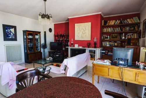 Σαλόνι, Νέο Φάληρο, Επαγγελματική φωτογράφιση σαλόνι στο Νέο Φάληρο. Φωτογραφία που αναδεικνύει τη λεπτομέρεια, τη σύνθεση και το φως στον χώρο - Cinematic Luxe Studio