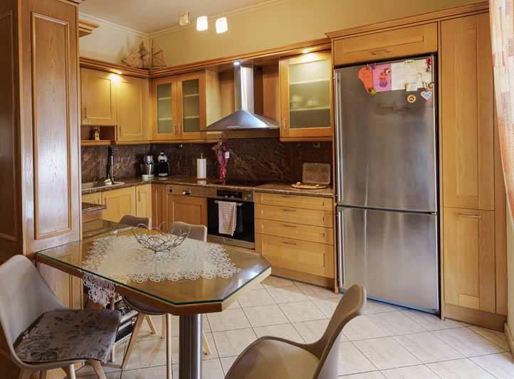 Ανεξάρτητη κουζίνα – real estate φωτογράφιση ,Μεζονέτα Νίκαια Αττικής - Cinematic Luxe Studio