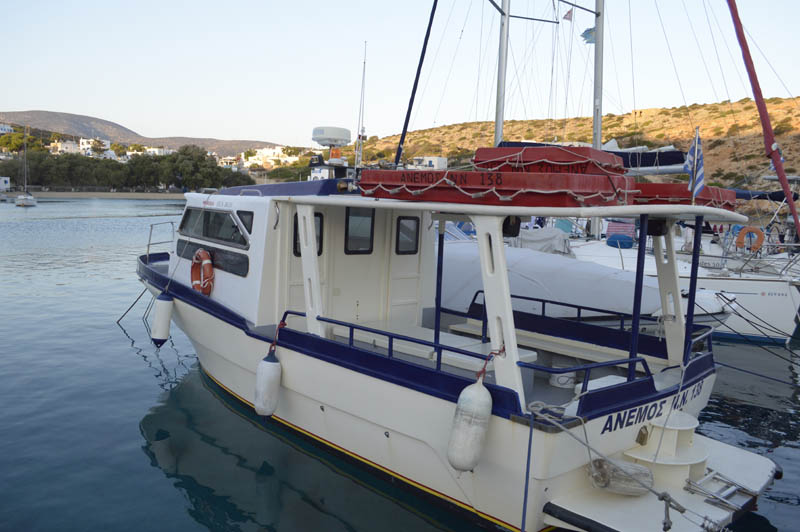 Επαγγελματική φωτογράφιση, Εξωτερική φωτογραφία απο το λιμάνι στην Ηράκλειά Κυκλάδων στο Αιγαίο, Επαγγελματική φωτογράφιση, Εξωτερική φωτογραφία απο το λιμάνι στην Ηράκλειά Κυκλάδων στο Αιγαίο - Cinematic Luxe Studio