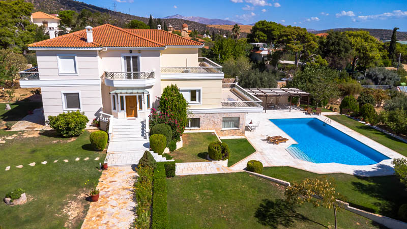 Επαγγελματική Φωτογράφιση, Πανοραμική αεροφωτογραφία με drone , πολυτελούς μεζονέτας 540 τ.μ στην ανατολική αττική   Επαγγελματική λήψη με φυσικό φωτισμό και υψηλή αισθητική, Επαγγελματική φωτογράφιση Πανοραμικής φωτογραφίας μεζονέτας με drone στην ανατολική αττική  με στόχο την ανάδειξη του χώρου - Cinematic Luxe Studio