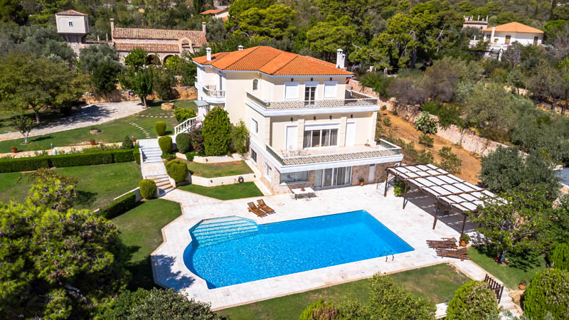 Επαγγελματική Φωτογράφιση, Πανοραμική αεροφωτογραφία με drone , πολυτελούς μεζονέτας 540 τ.μ στην ανατολική αττική   Επαγγελματική λήψη με φυσικό φωτισμό και υψηλή αισθητική, Επαγγελματική φωτογράφιση Πανοραμικής φωτογραφίας μεζονέτας με drone στην ανατολική αττική  με στόχο την ανάδειξη του χώρου - Cinematic Luxe Studio