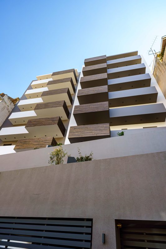 Επαγγελματική φωτογράφιση Διαμερισμάτων για Golden Visa – Εξωτερική λήψη υψηλής αισθητικής, Cinematic Luxe Studio